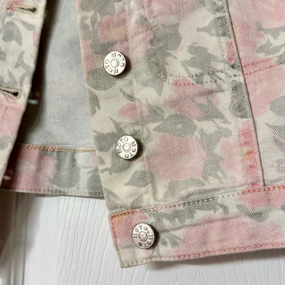 Topshop Washed Floral Crop Jean Jacket - Picture 3 of 8